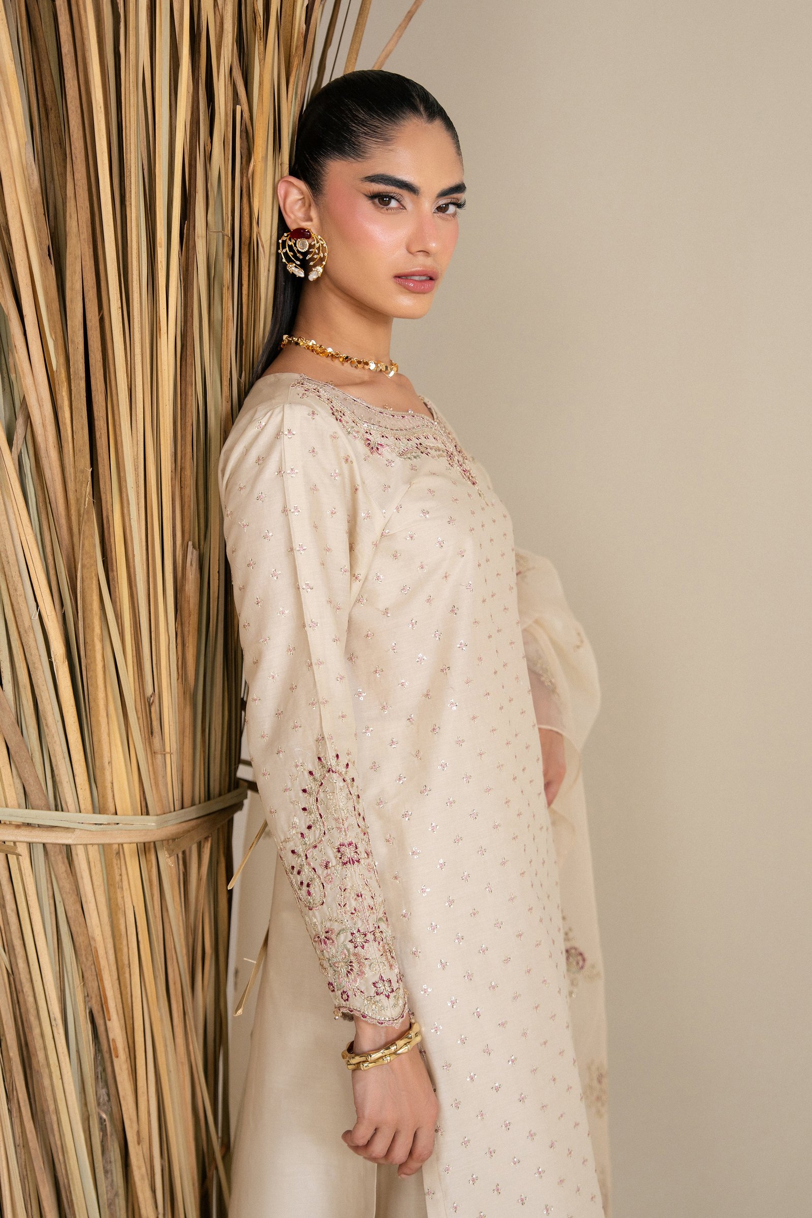 Beijing 3Pc - Festive Eid Pret BATIKSS26 BATIK XS / Oat Meal / Giza-S / Oat Meal / Giza-M / Oat Meal / Giza-L / Oat Meal / Giza-XL / Oat Meal / Giza