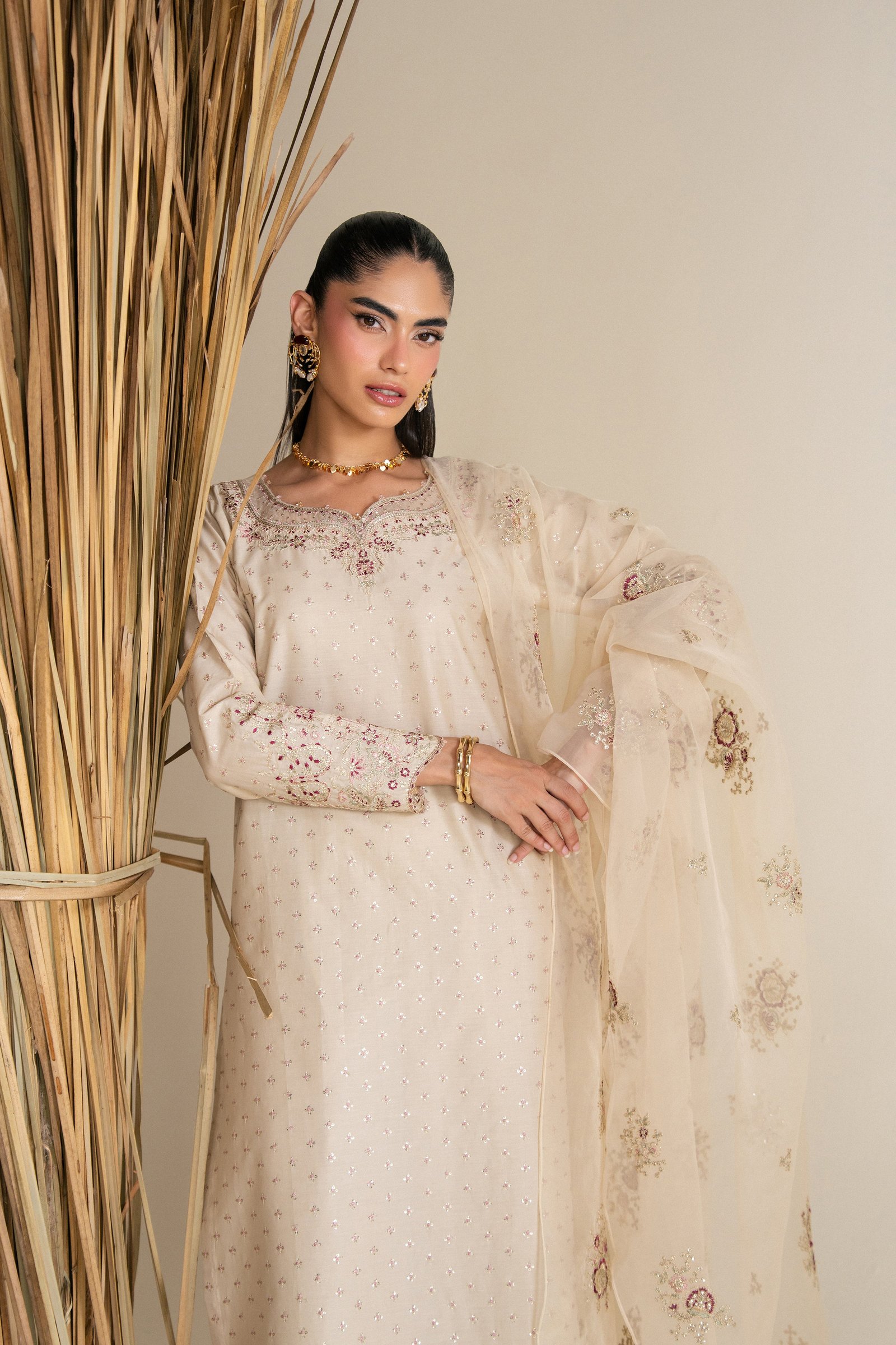 Beijing 3Pc - Festive Eid Pret BATIKSS26 BATIK XS / Oat Meal / Giza-S / Oat Meal / Giza-M / Oat Meal / Giza-L / Oat Meal / Giza-XL / Oat Meal / Giza