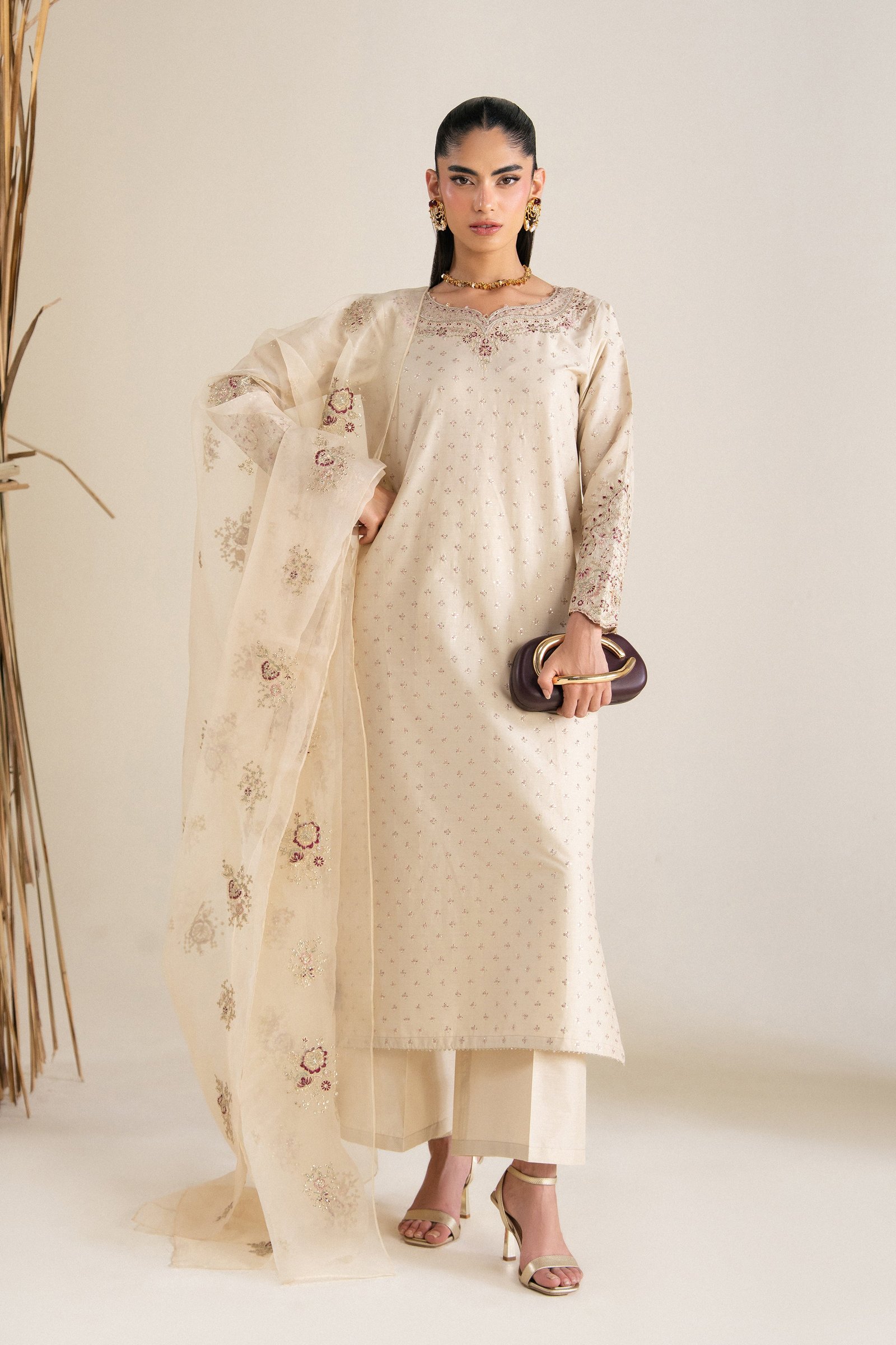 Beijing 3Pc - Festive Eid Pret BATIKSS26 BATIK XS / Oat Meal / Giza-S / Oat Meal / Giza-M / Oat Meal / Giza-L / Oat Meal / Giza-XL / Oat Meal / Giza