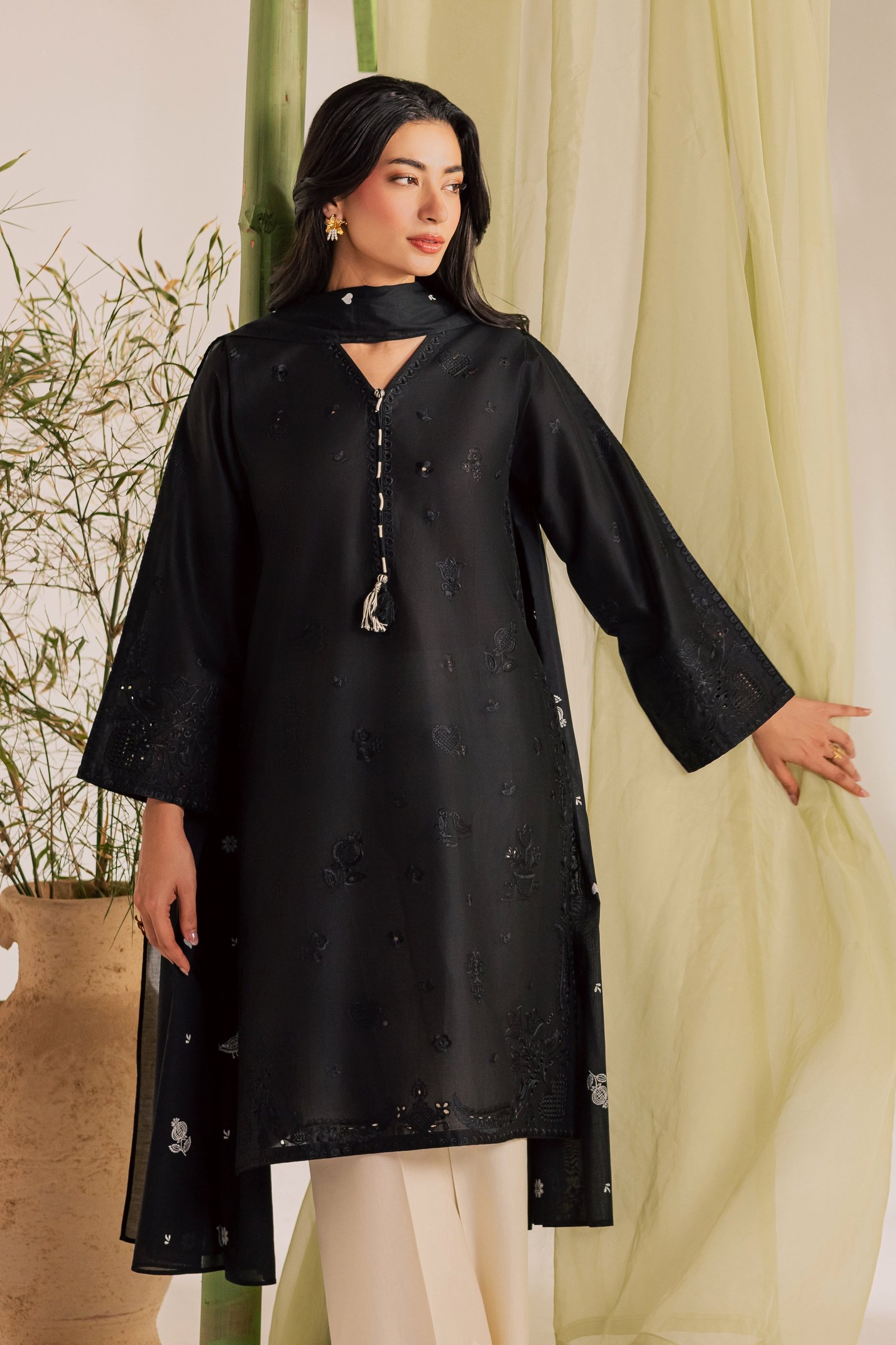 Black Bird 2Pc - Embroidered Lawn Dress EverydayEdit26 BATIK XS / Black / Pima Lawn-S / Black / Pima Lawn-M / Black / Pima Lawn-L / Black / Pima Lawn-XL / Black / Pima Lawn