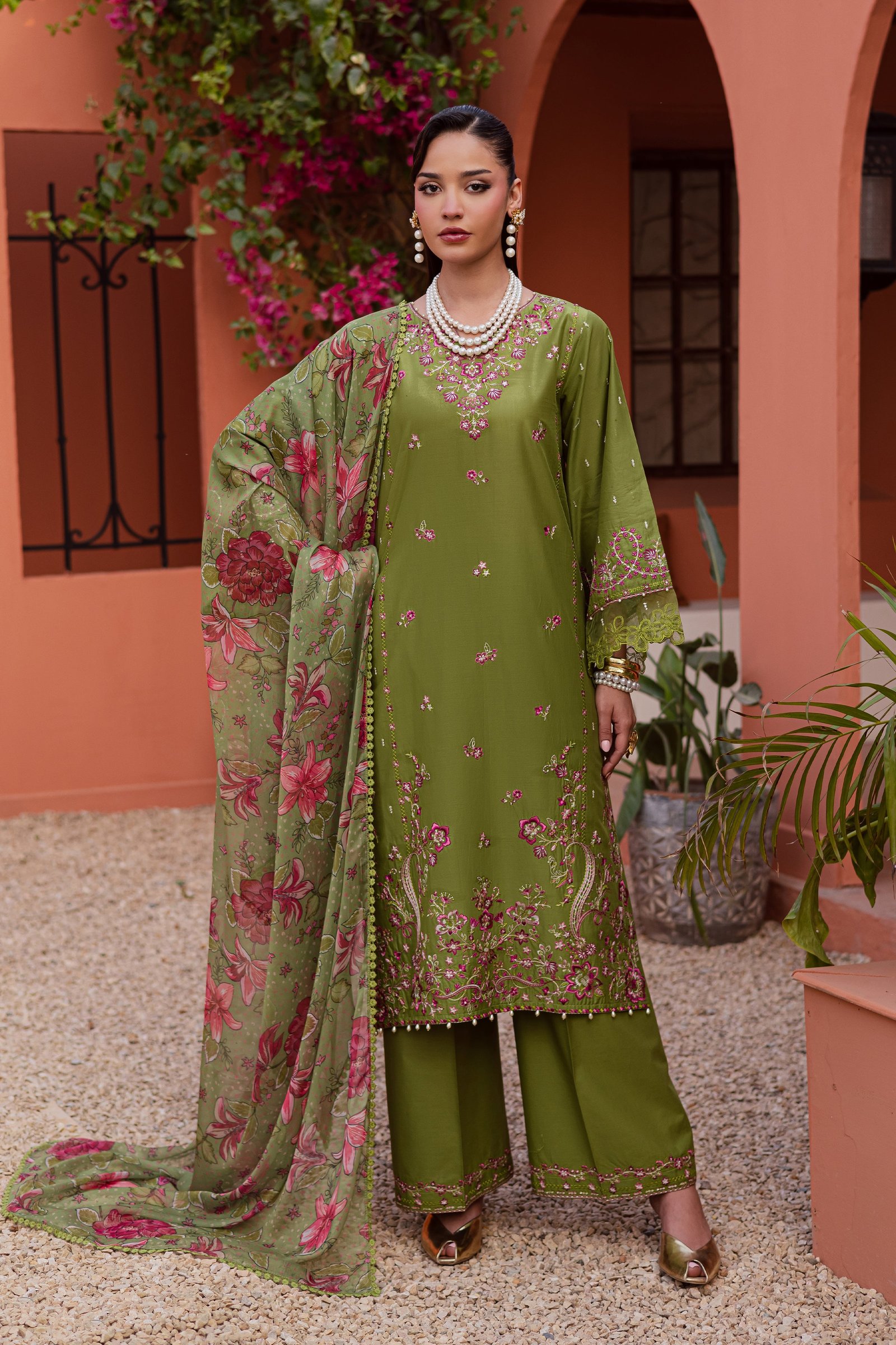 Cray 3Pc - Festive Embroidered Lawn BATIKEID2026 BATIK XS / Fern / Pima Lawn-S / Fern / Pima Lawn-M / Fern / Pima Lawn-L / Fern / Pima Lawn-XL / Fern / Pima Lawn