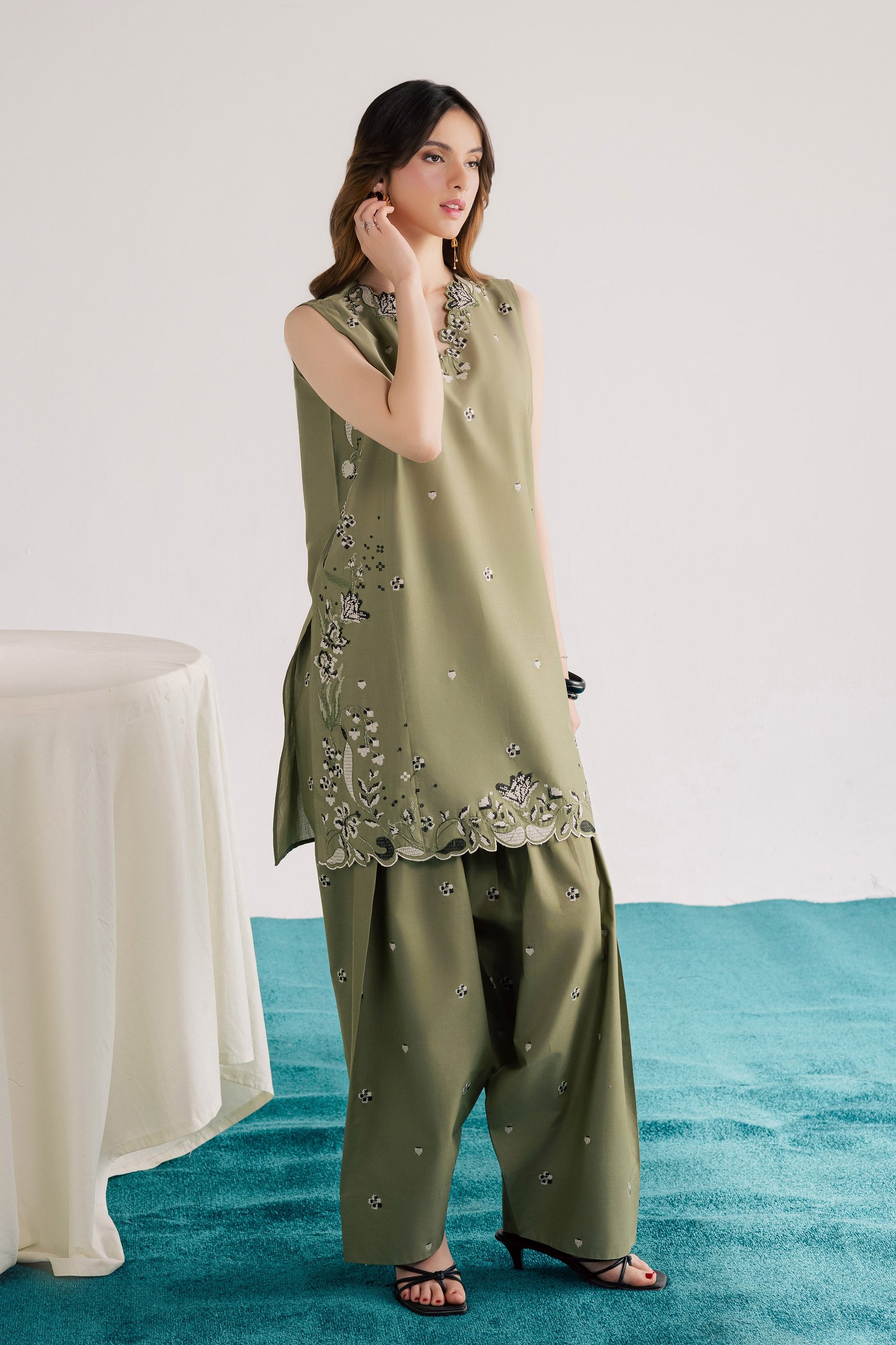  Green Nazni 2Pc - Embroidered Lawn Dress EverydayEdit26  BATIK   XS / Moss / Pima Lawn-S / Moss / Pima Lawn-M / Moss / Pima Lawn-L / Moss / Pima Lawn-XL / Moss / Pima Lawn