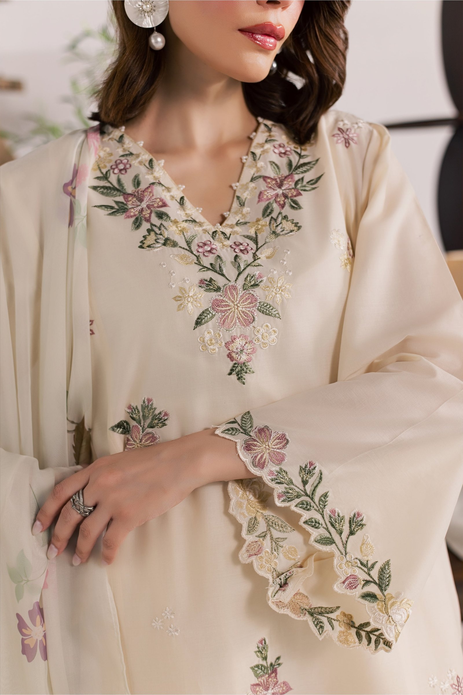 Gulaab Bahaar 3Pc - Embroidered Lawn Dress EverydayEdit26 BATIK XS / Off White / Pima Lawn-S / Off White / Pima Lawn-M / Off White / Pima Lawn-L / Off White / Pima Lawn-XL / Off White / Pima Lawn