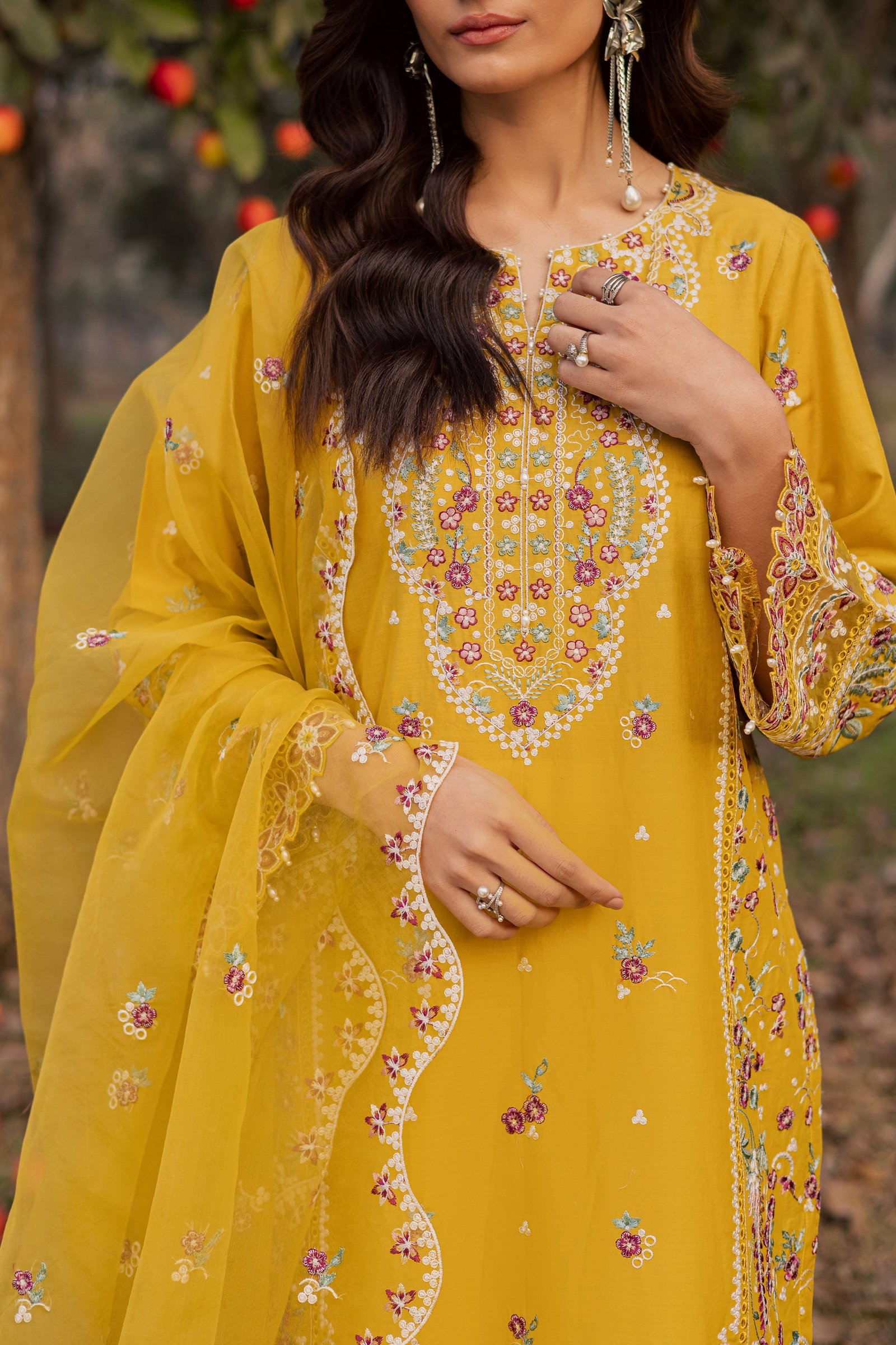  Horizon 3Pc - Festive Embroidered Lawn BATIKEID2026  BATIK   XS / Honey / Pima Lawn-S / Honey / Pima Lawn-M / Honey / Pima Lawn-L / Honey / Pima Lawn-XL / Honey / Pima Lawn