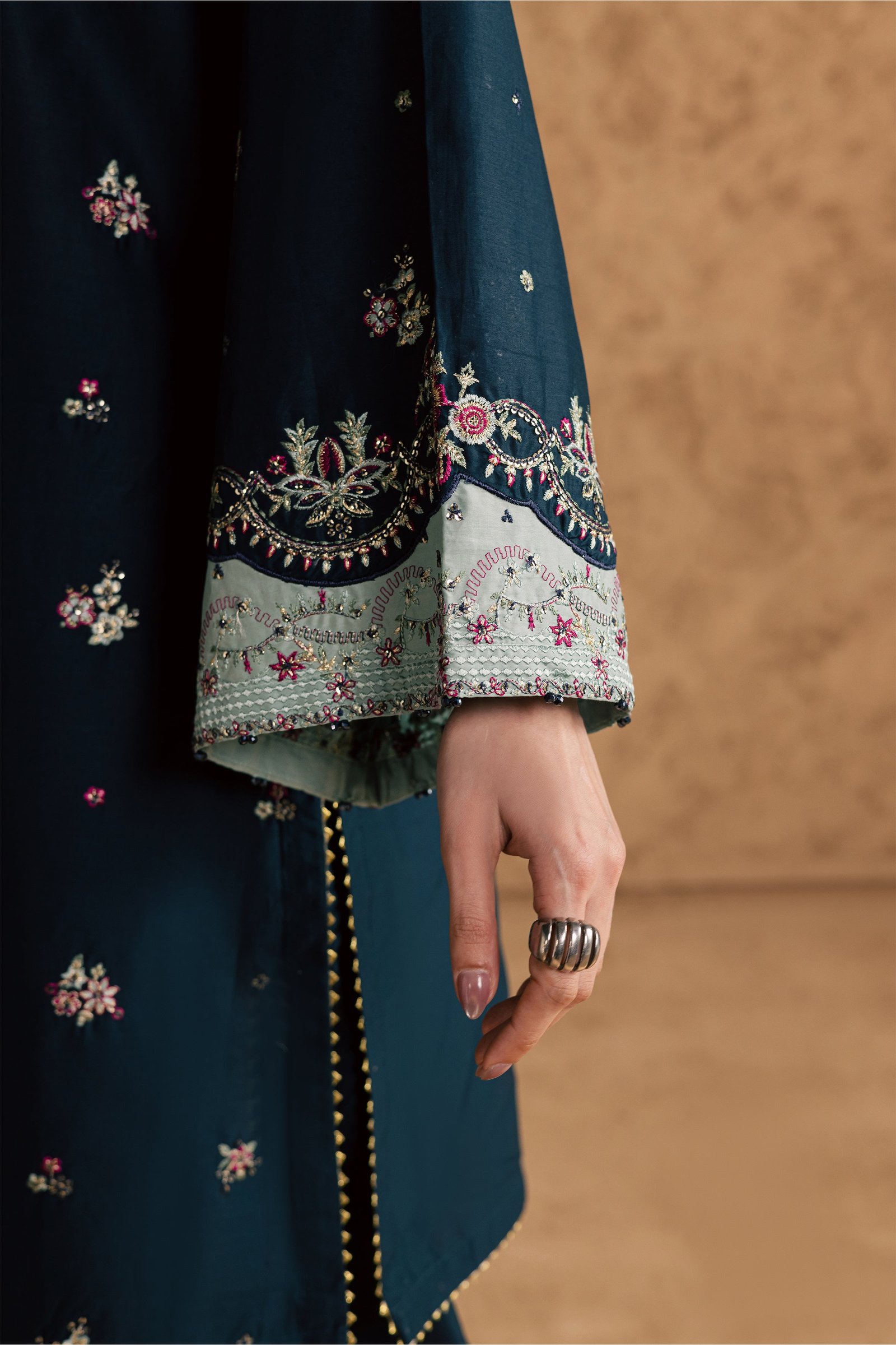 Ice Berry 3Pc - Festive Eid Pret BATIKEID2026 BATIK XS / Blueberry Blue / Giza-S / Blueberry Blue / Giza-M / Blueberry Blue / Giza-L / Blueberry Blue / Giza-XL / Blueberry Blue / Giza