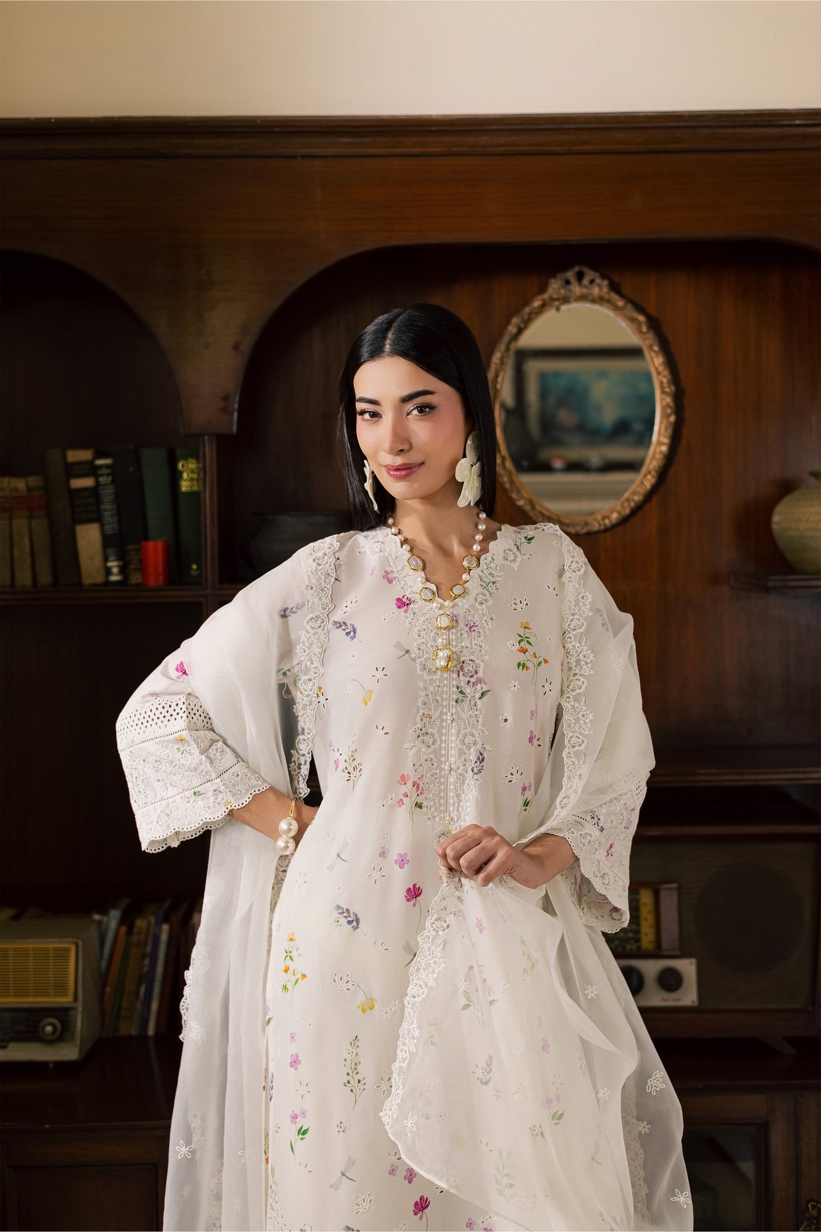  Jinan 3Pc - Luxury Embroidered Lawn BATIKSS26  BATIK   XS / White / Pima Lawn-S / White / Pima Lawn-M / White / Pima Lawn-L / White / Pima Lawn-XL / White / Pima Lawn