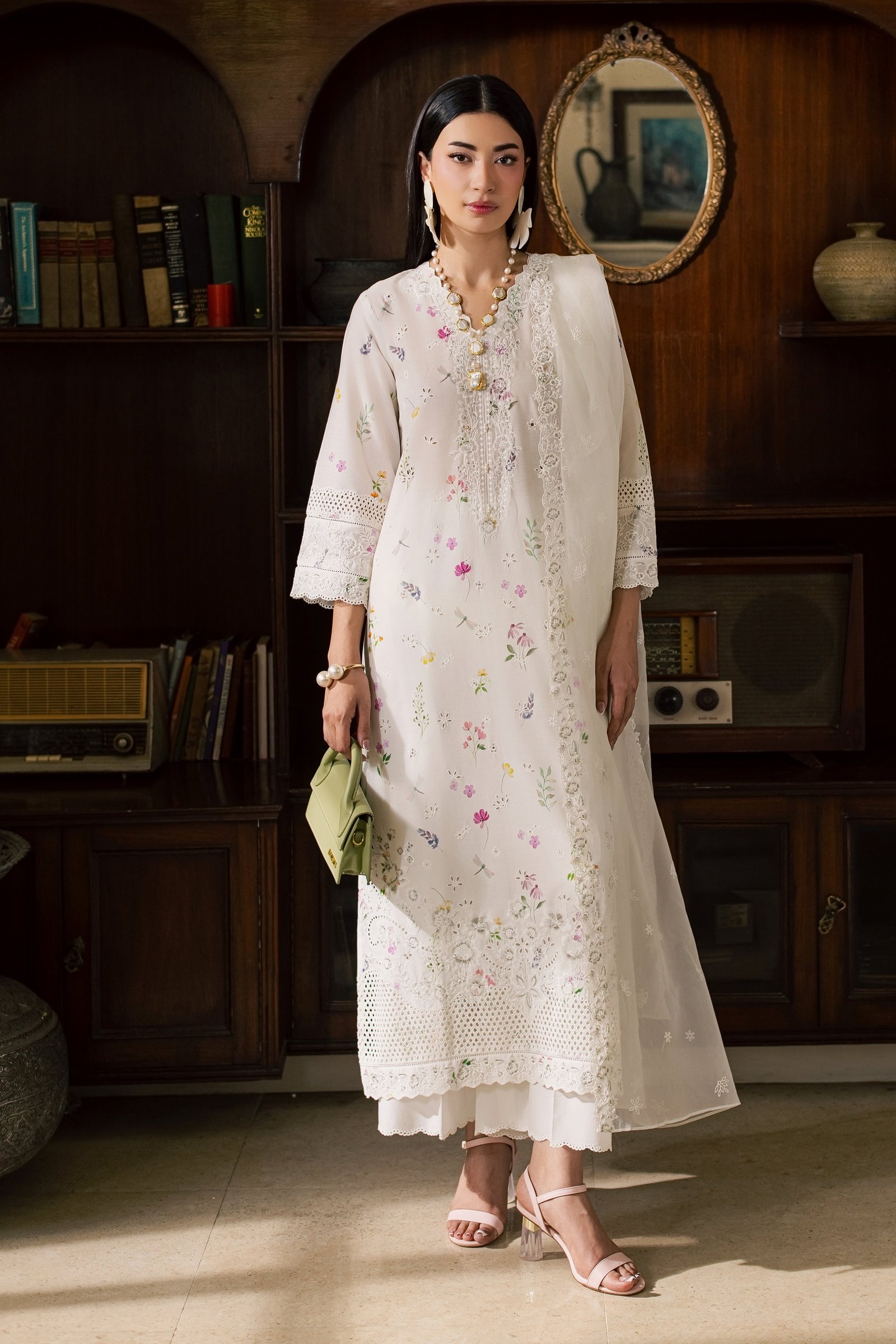 Jinan 3Pc - Luxury Embroidered Lawn BATIKSS26 BATIK XS / White / Pima Lawn-S / White / Pima Lawn-M / White / Pima Lawn-L / White / Pima Lawn-XL / White / Pima Lawn