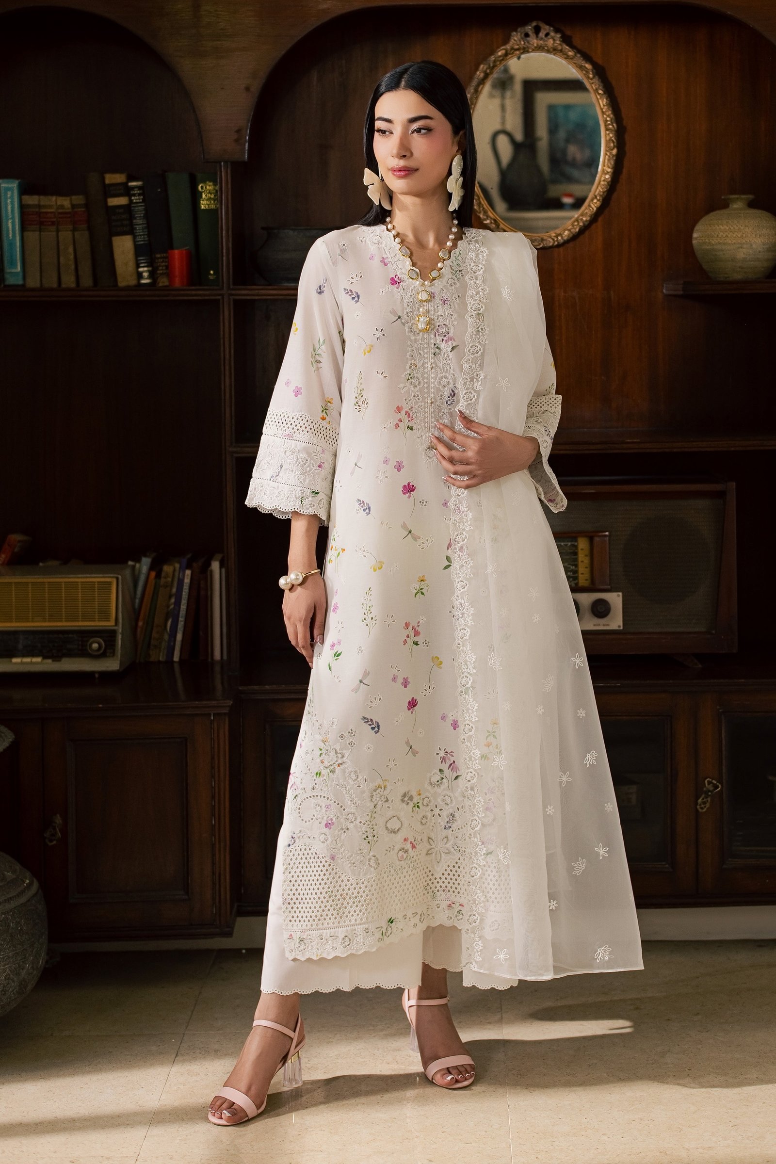 Jinan 3Pc - Luxury Embroidered Lawn BATIKSS26 BATIK XS / White / Pima Lawn-S / White / Pima Lawn-M / White / Pima Lawn-L / White / Pima Lawn-XL / White / Pima Lawn