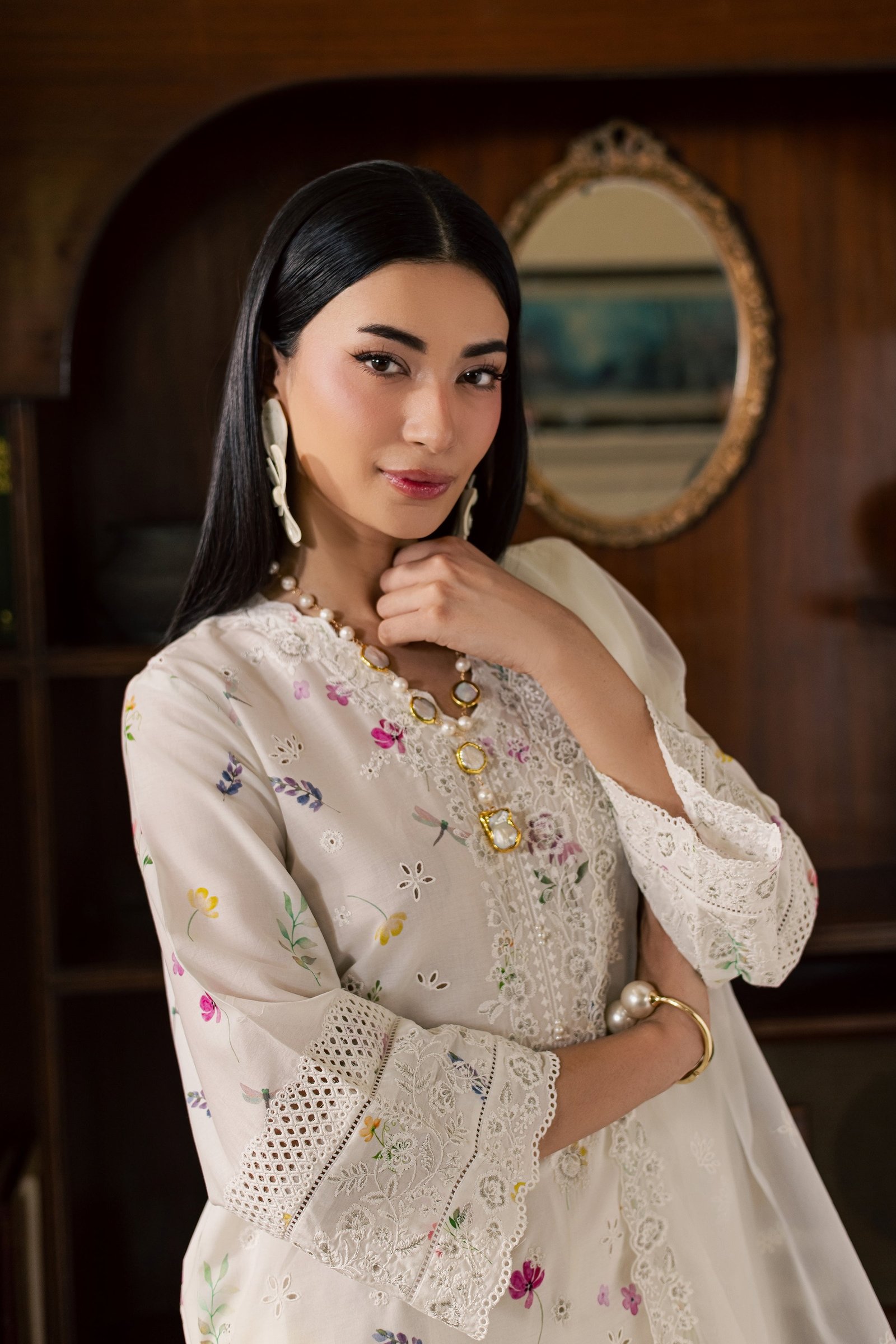  Jinan 3Pc - Luxury Embroidered Lawn BATIKSS26  BATIK   XS / White / Pima Lawn-S / White / Pima Lawn-M / White / Pima Lawn-L / White / Pima Lawn-XL / White / Pima Lawn