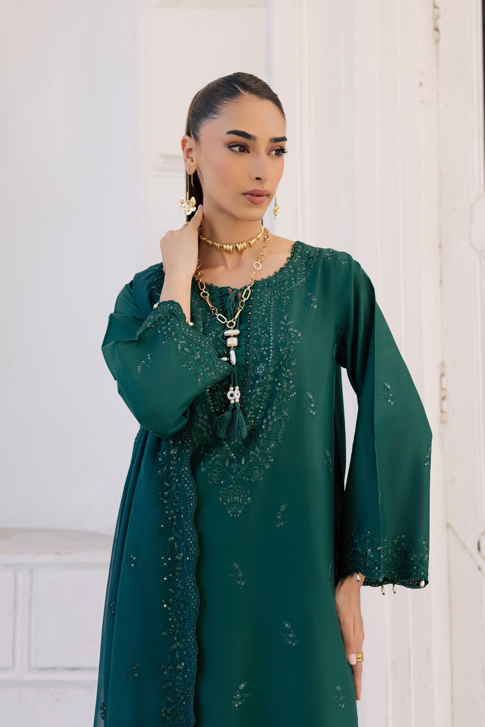 Manta 3Pc - Festive Embroidered Lawn BATIKSS26 BATIK XS / Bottle Green / Pima Lawn-S / Bottle Green / Pima Lawn-M / Bottle Green / Pima Lawn-L / Bottle Green / Pima Lawn-XL / Bottle Green / Pima Lawn