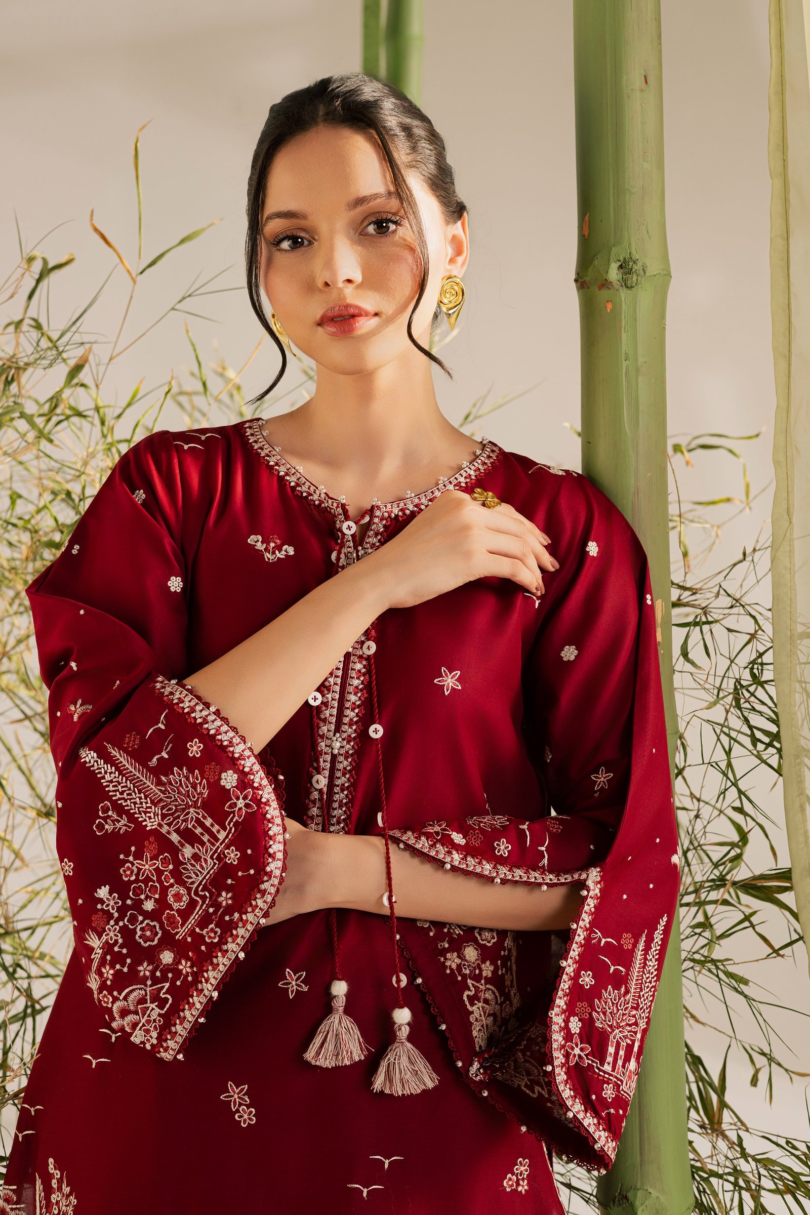 Manzar 2Pc - Embroidered Lawn Dress EverydayEdit26 BATIK XS / Maroon / Pima Lawn-S / Maroon / Pima Lawn-M / Maroon / Pima Lawn-L / Maroon / Pima Lawn-XL / Maroon / Pima Lawn