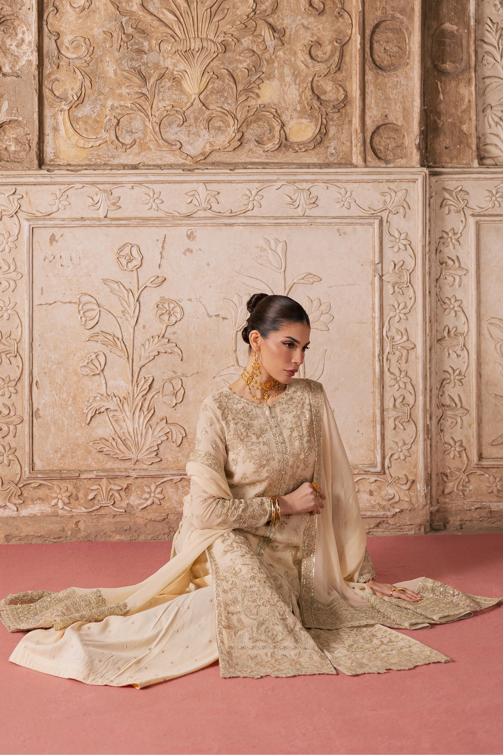Mooti 3Pc - Festive Luxe Pret BATIKLuxePRET BATIK XS / Ivory / Chiffon-S / Ivory / Chiffon-M / Ivory / Chiffon-L / Ivory / Chiffon-XL / Ivory / Chiffon