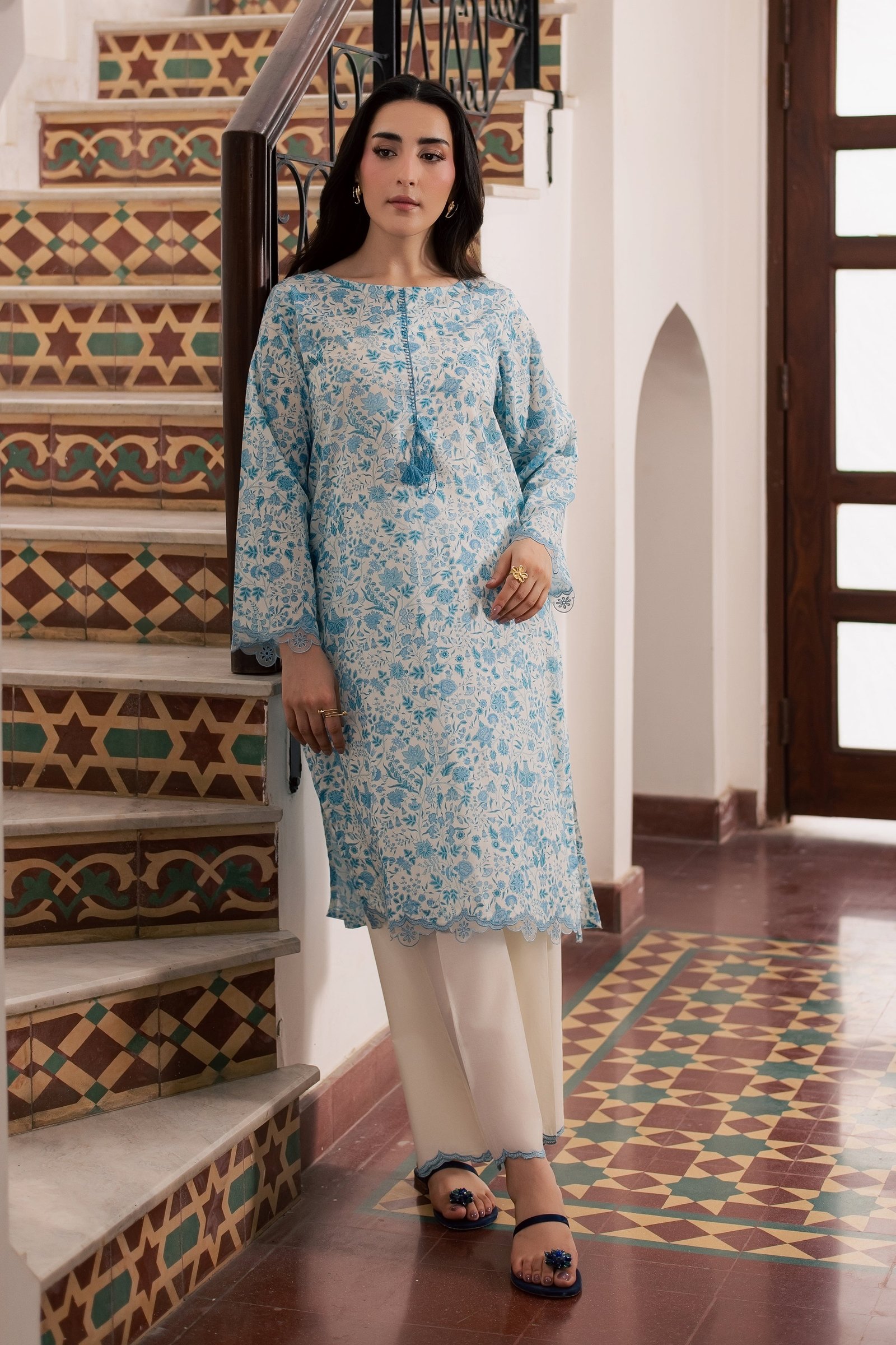 Nooran 2Pc - Printed Lawn Dress BATIKSS26 BATIK XS / Off White / Lawn-S / Off White / Lawn-M / Off White / Lawn-L / Off White / Lawn-XL / Off White / Lawn