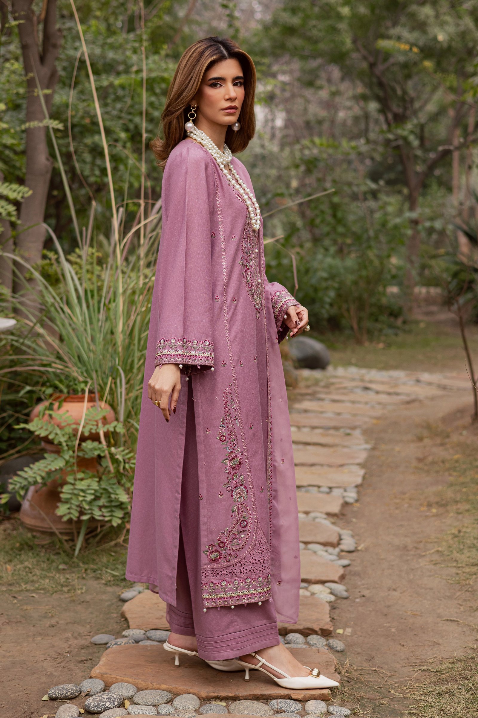 November 3Pc - Embroidered Festive Pret BATIK WINTER PRET 2025 BATIK XS / Dusky Orchid / Textured Cotton-S / Dusky Orchid / Textured Cotton-M / Dusky Orchid / Textured Cotton-L / Dusky Orchid / Textured Cotton-XL / Dusky Orchid / Textured Cotton