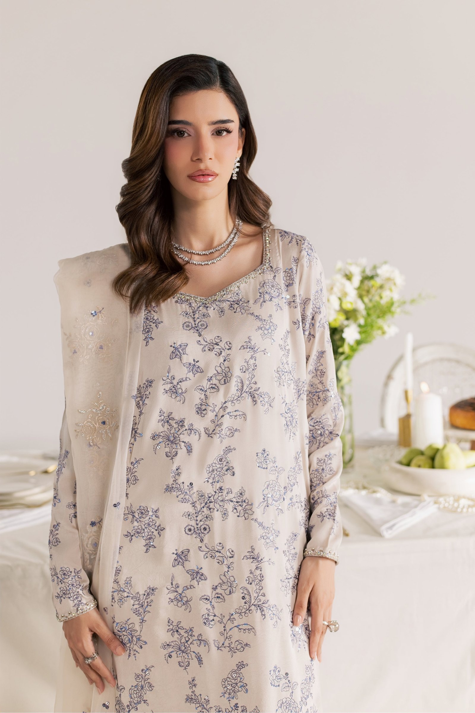 Pearl Elena 3Pc - Festive Luxe Pret STUDIOLUXEAUG26 BATIK S / Pearl White / Textured Grip