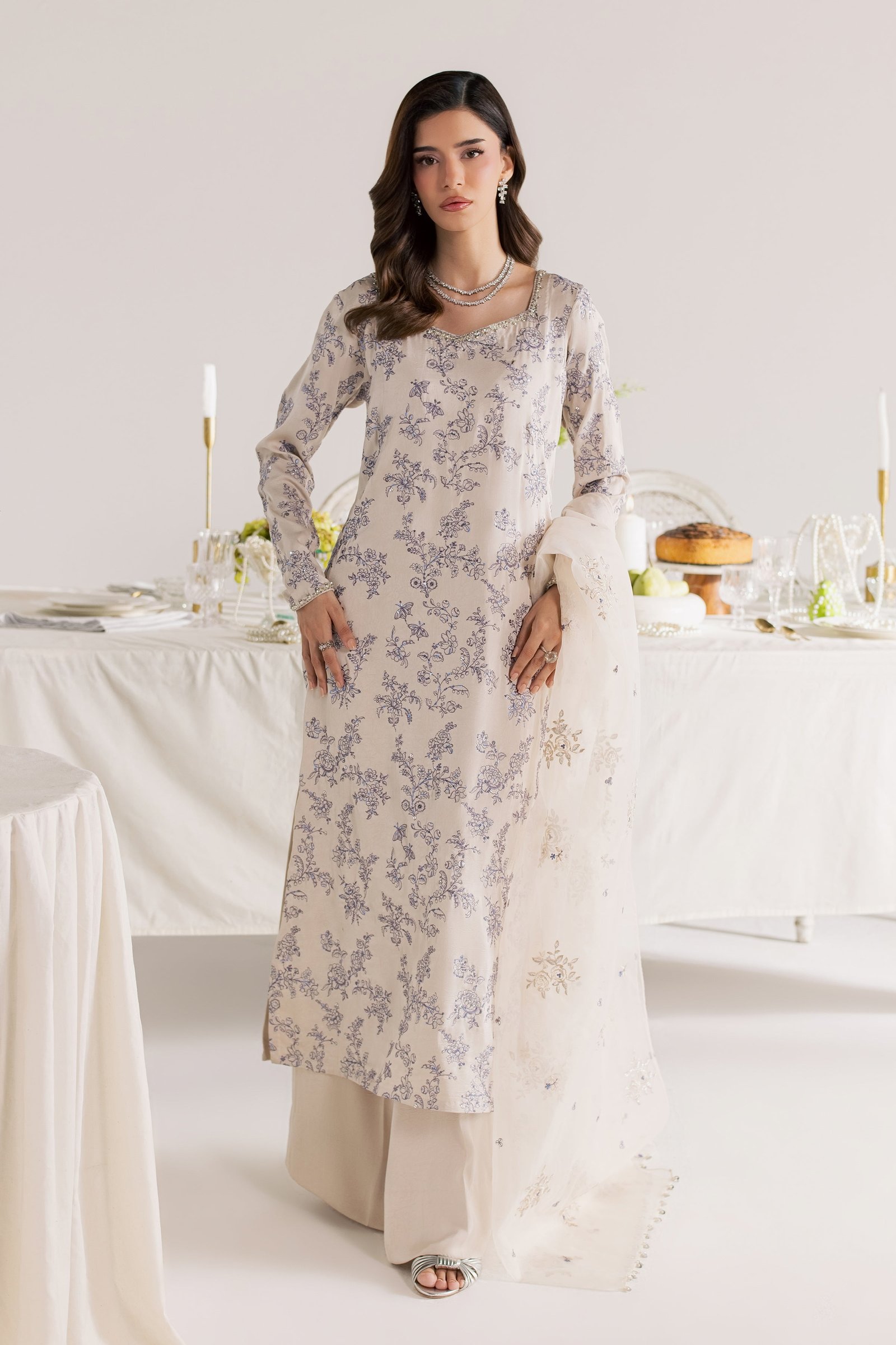 Pearl Elena 3Pc - Festive Luxe Pret STUDIOLUXEAUG26 BATIK S / Pearl White / Textured Grip