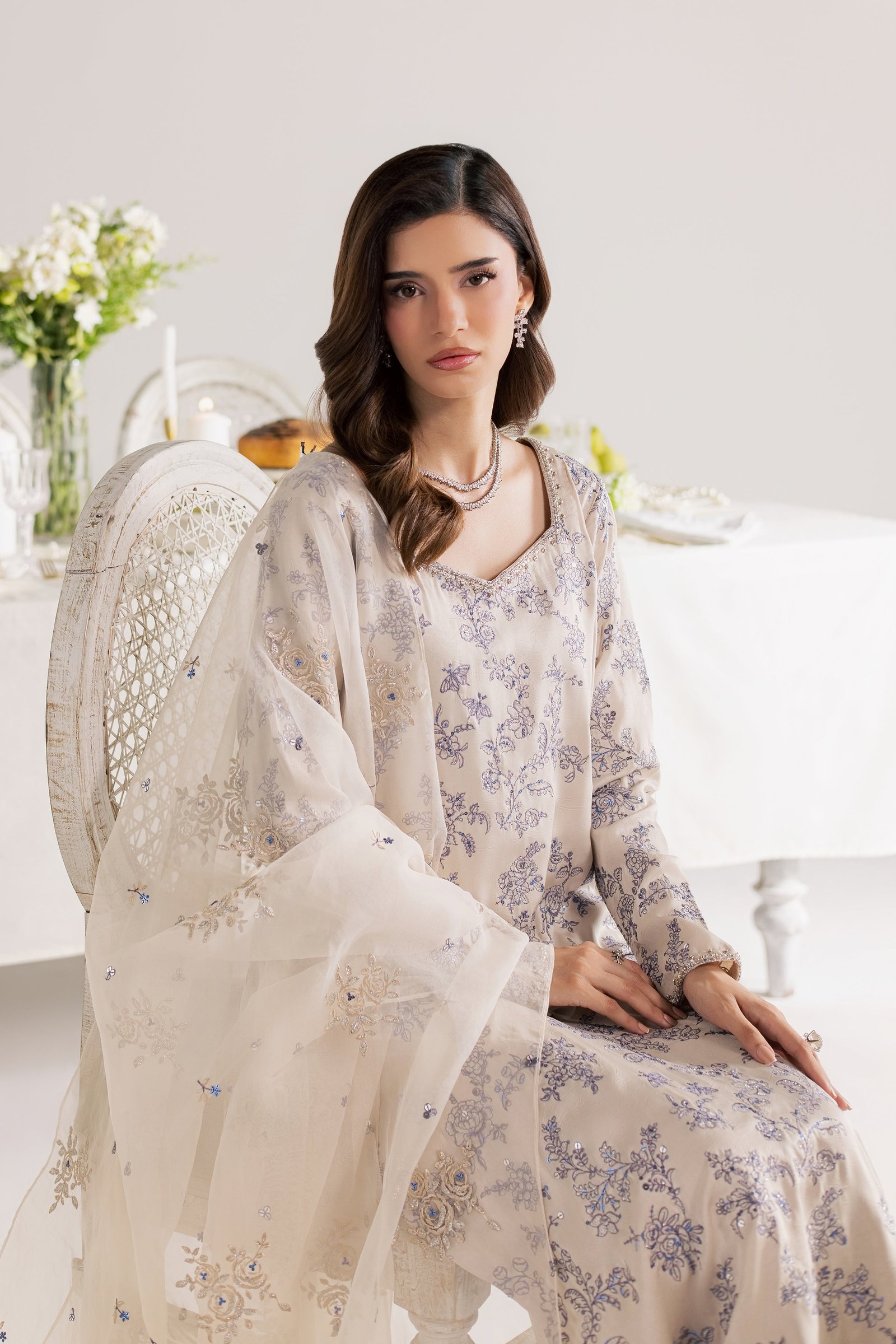 Pearl Elena 3Pc - Festive Luxe Pret STUDIOLUXEAUG26 BATIK S / Pearl White / Textured Grip