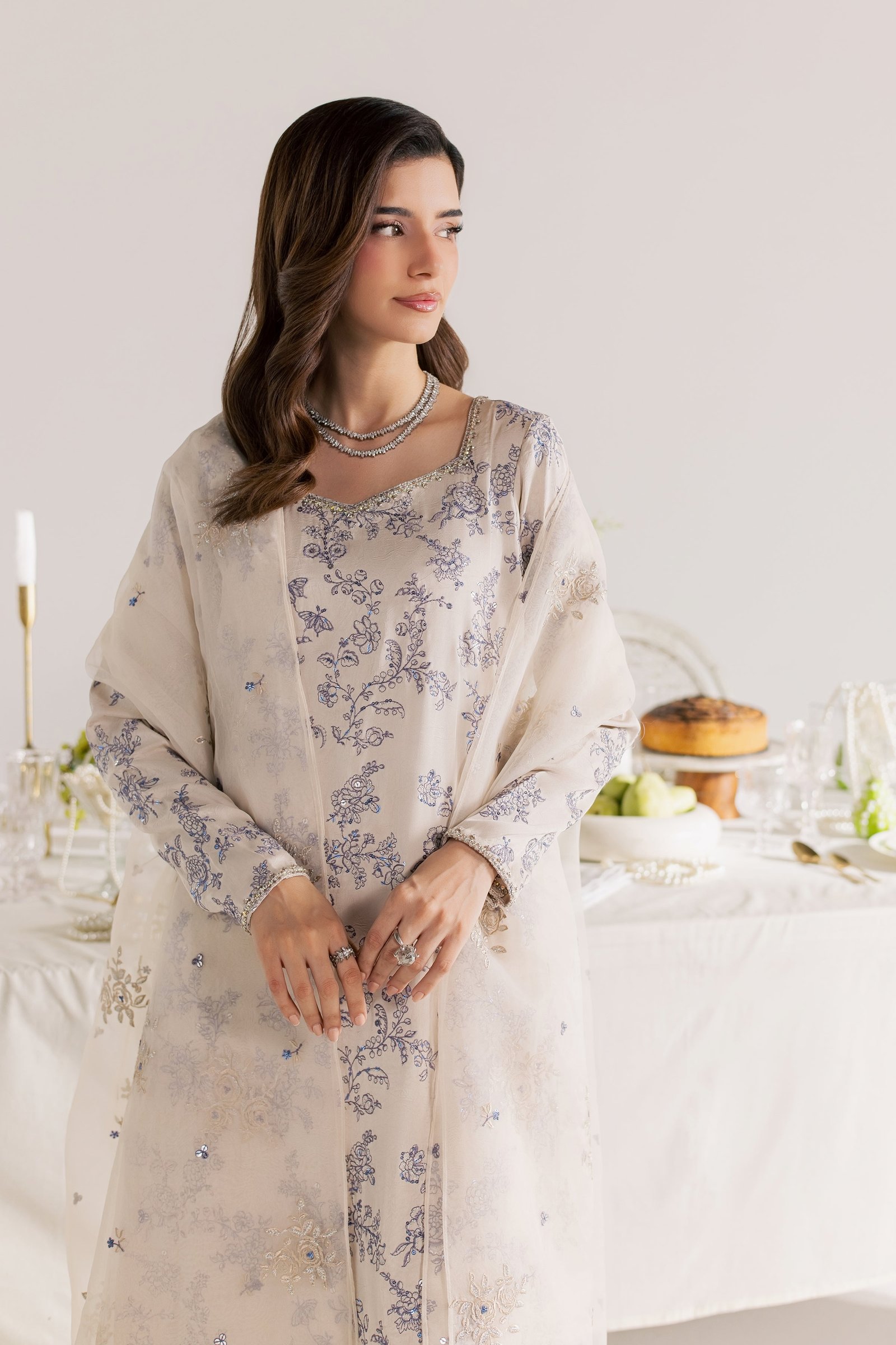 Pearl Elena 3Pc - Festive Luxe Pret STUDIOLUXEAUG26 BATIK S / Pearl White / Textured Grip