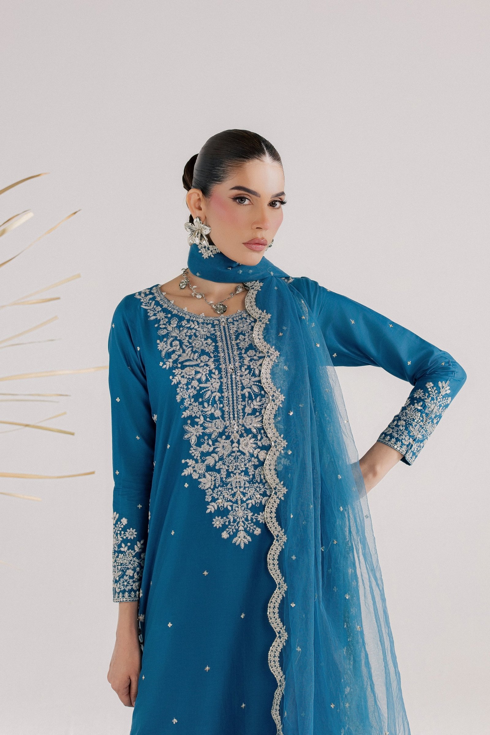  Pomeline 3Pc - Luxury Embroidered Lawn BATIKSS26  BATIK   XS / Celestial / Pima Lawn-S / Celestial / Pima Lawn-M / Celestial / Pima Lawn-L / Celestial / Pima Lawn-XL / Celestial / Pima Lawn