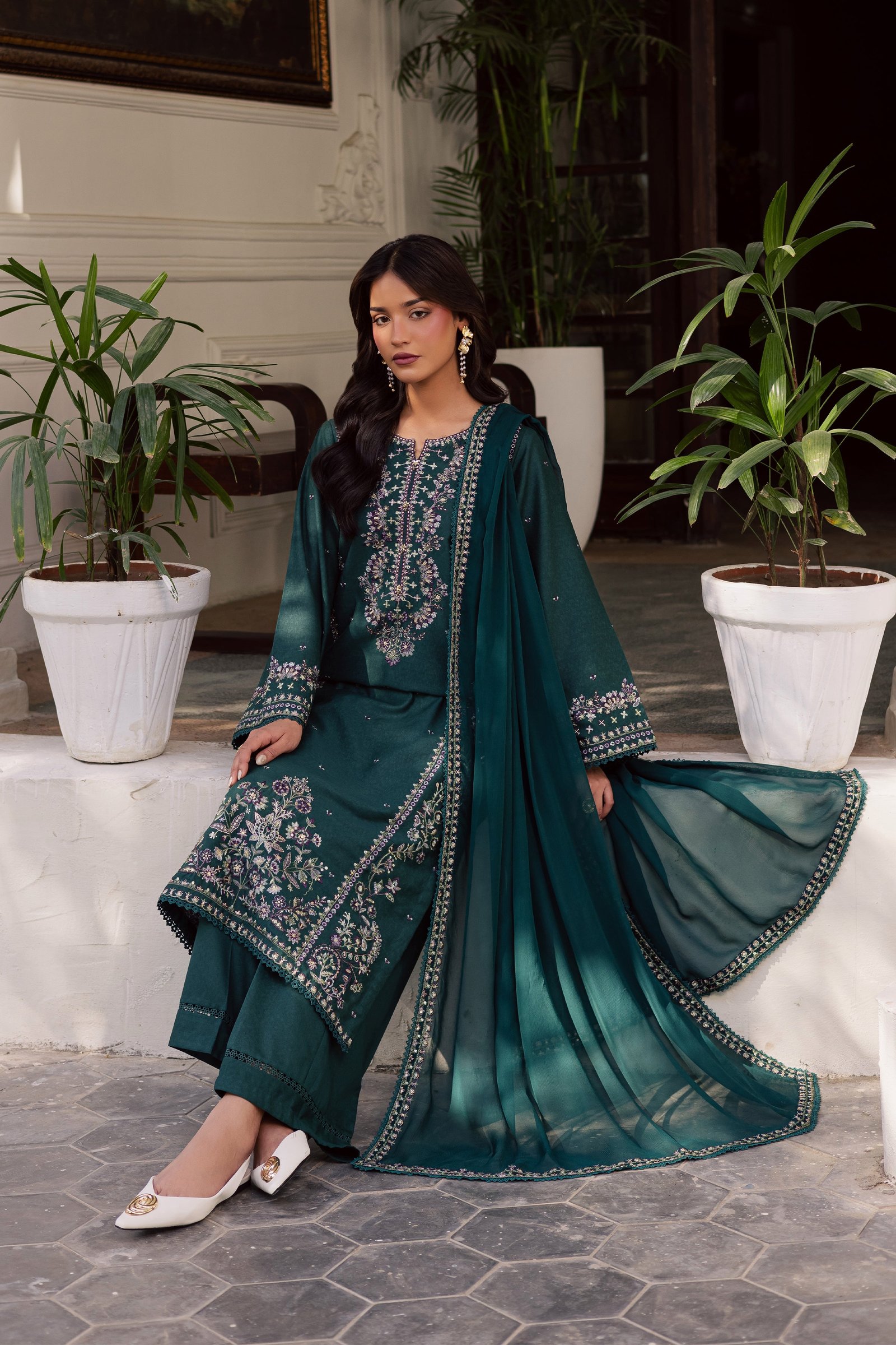 Safira 3Pc - Embroidered Karandi Dress BATIK WINTER PRET 2025  BATIK   XS / Bottle Green / Karandi-S / Bottle Green / Karandi-M / Bottle Green / Karandi-L / Bottle Green / Karandi-XL / Bottle Green / Karandi