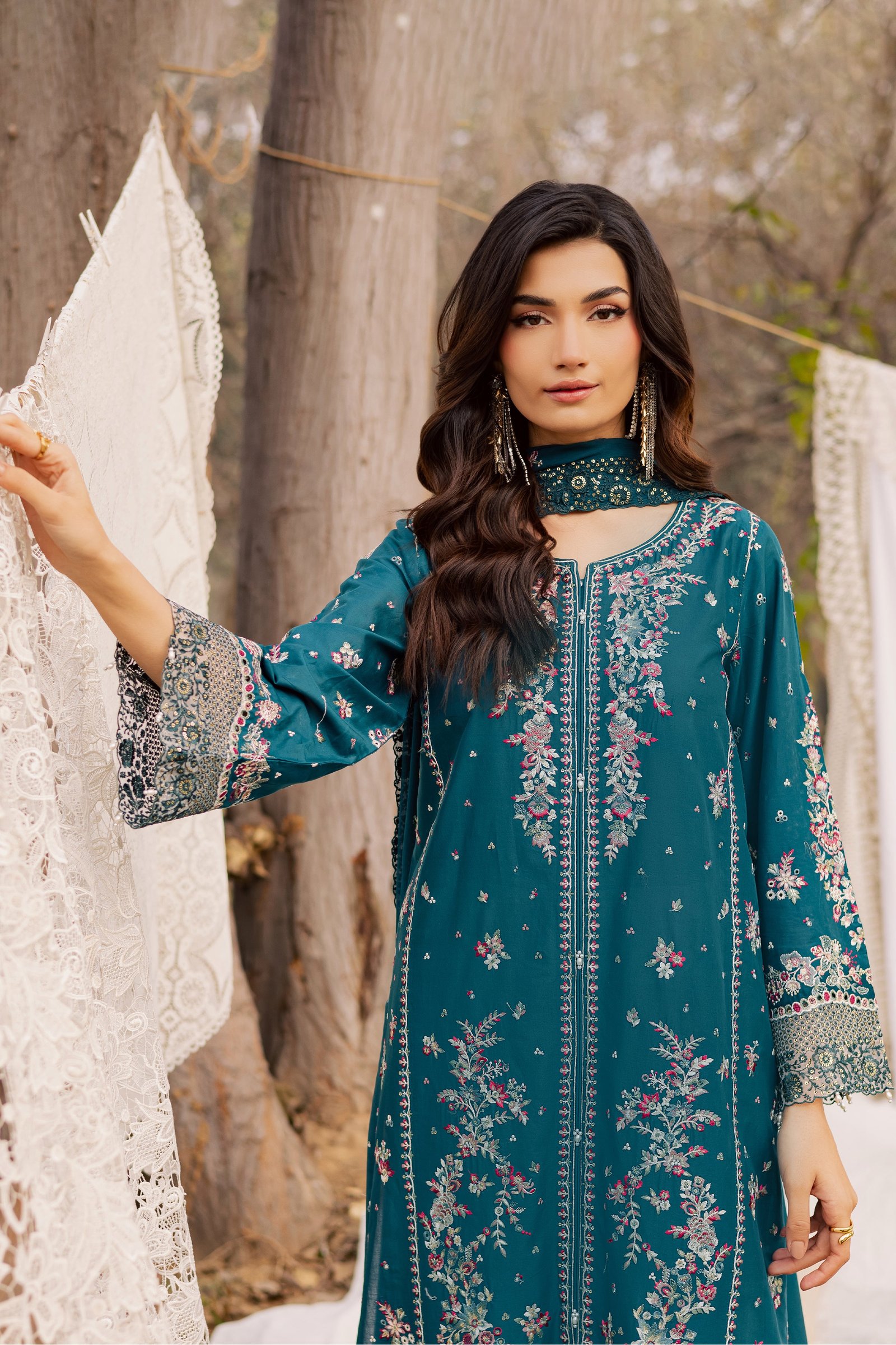Shane 3Pc - Festive Embroidered Lawn BATIKEID2026 BATIK XS / Zinc / Pima Lawn-S / Zinc / Pima Lawn-M / Zinc / Pima Lawn-L / Zinc / Pima Lawn-XL / Zinc / Pima Lawn