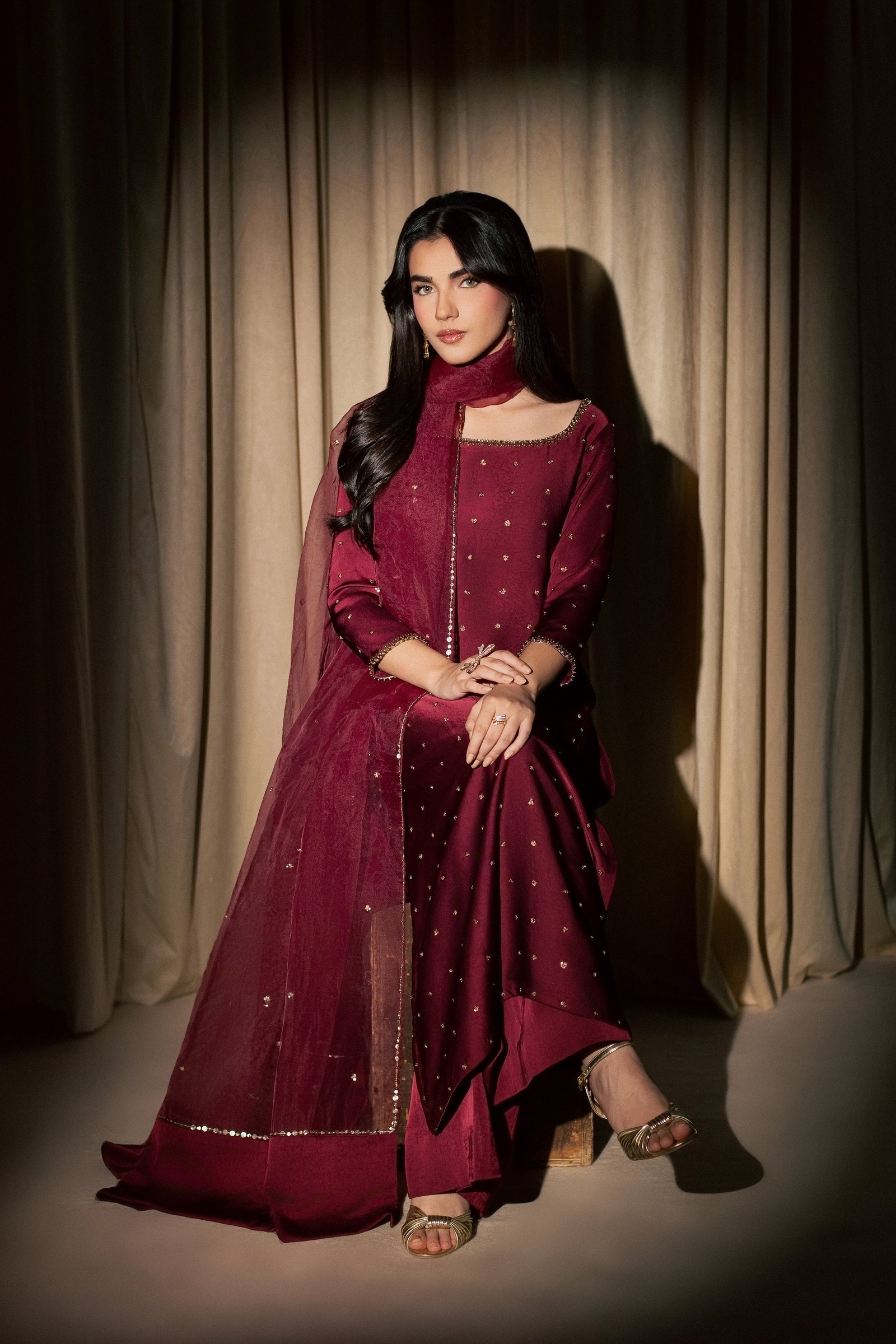 Simab 3Pc - Festive Luxe Pret STUDIOLUXEAUG26 BATIK S / Burgundy / Textured Grip
