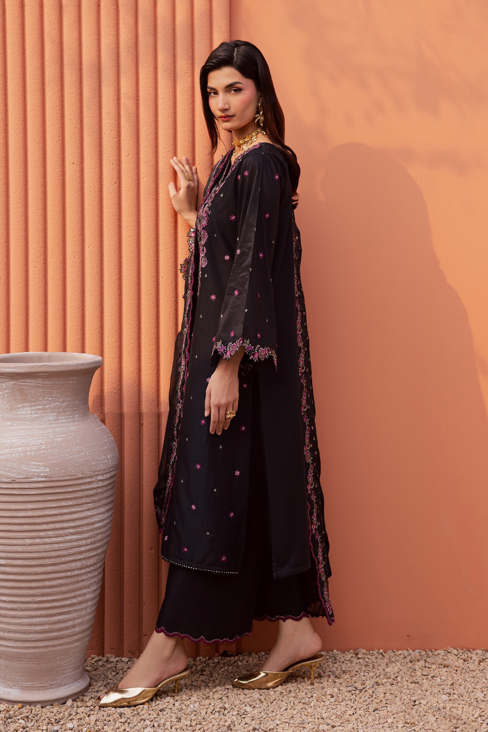 Unaiza 3Pc - Festive Embroidered Lawn BATIKEID2026 BATIK XS / Black / Giza-S / Black / Giza-M / Black / Giza-L / Black / Giza-XL / Black / Giza