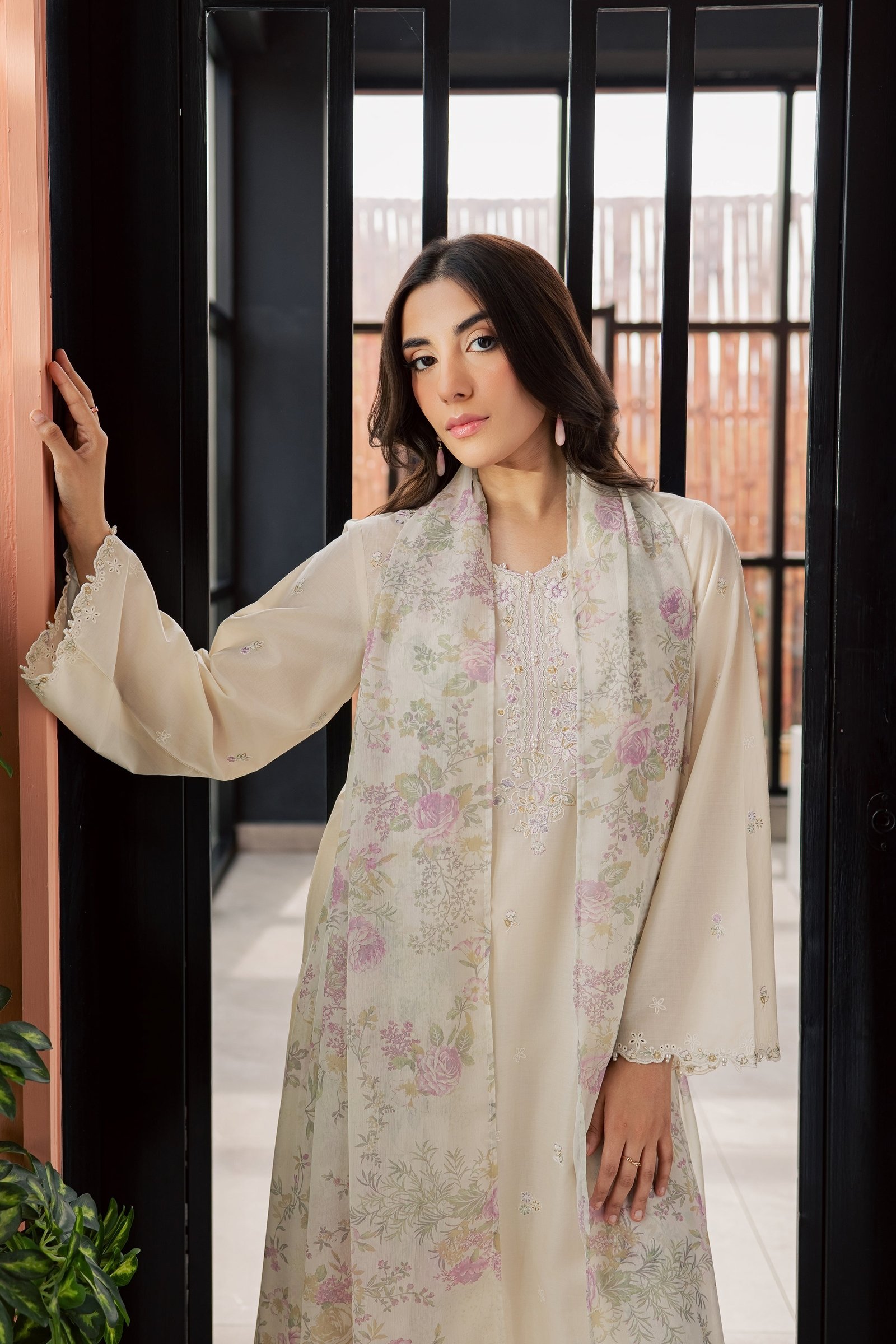 Vanila Frost 3Pc - Embroidered Lawn Dress EverydayEdit26  BATIK   XS / Off White / Pima Lawn