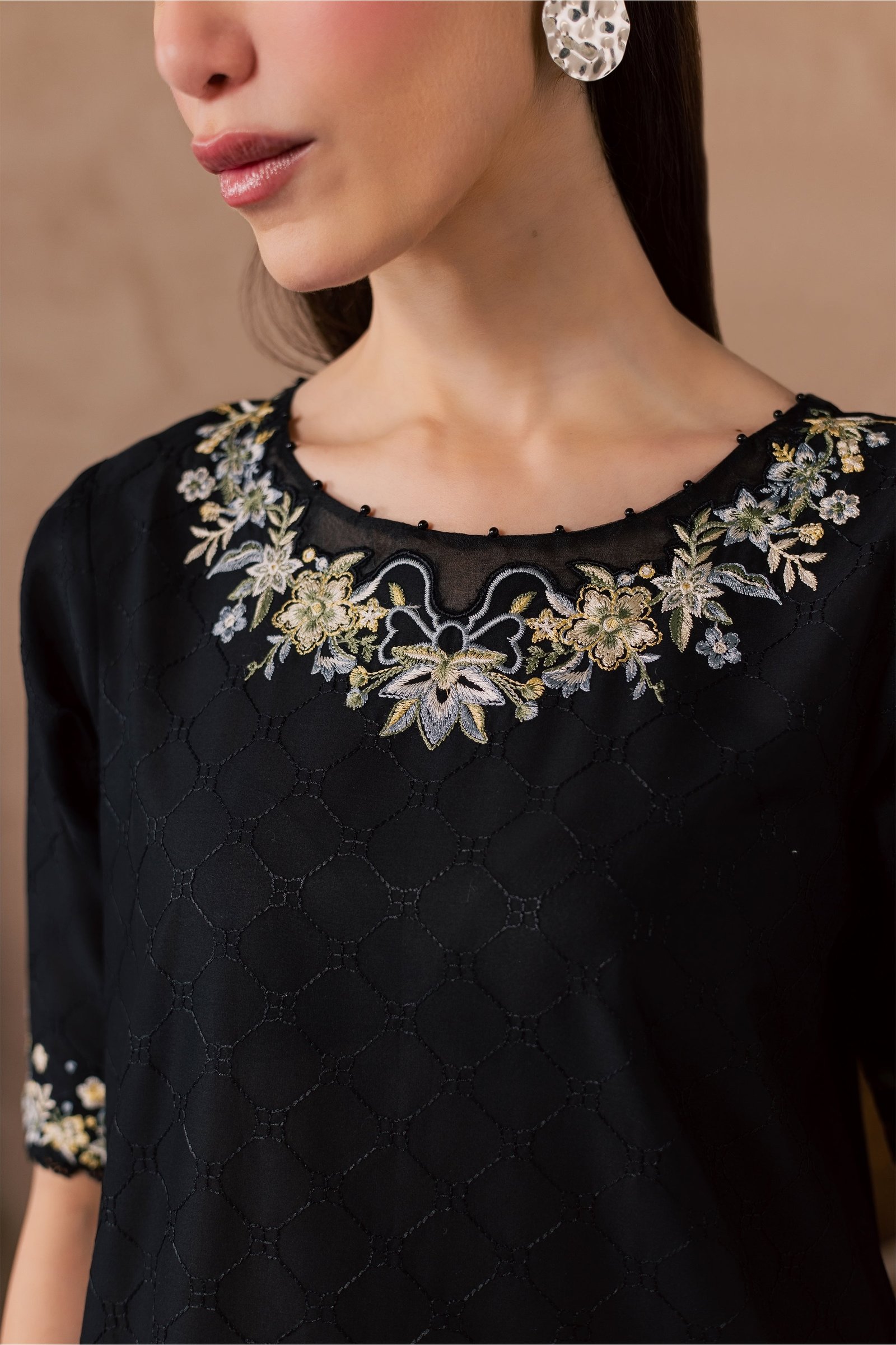 Venom Veil 2Pc - Embroidered Lawn Dress EverydayEdit26 BATIK XS / Black / Pima Lawn-S / Black / Pima Lawn-M / Black / Pima Lawn-L / Black / Pima Lawn-XL / Black / Pima Lawn