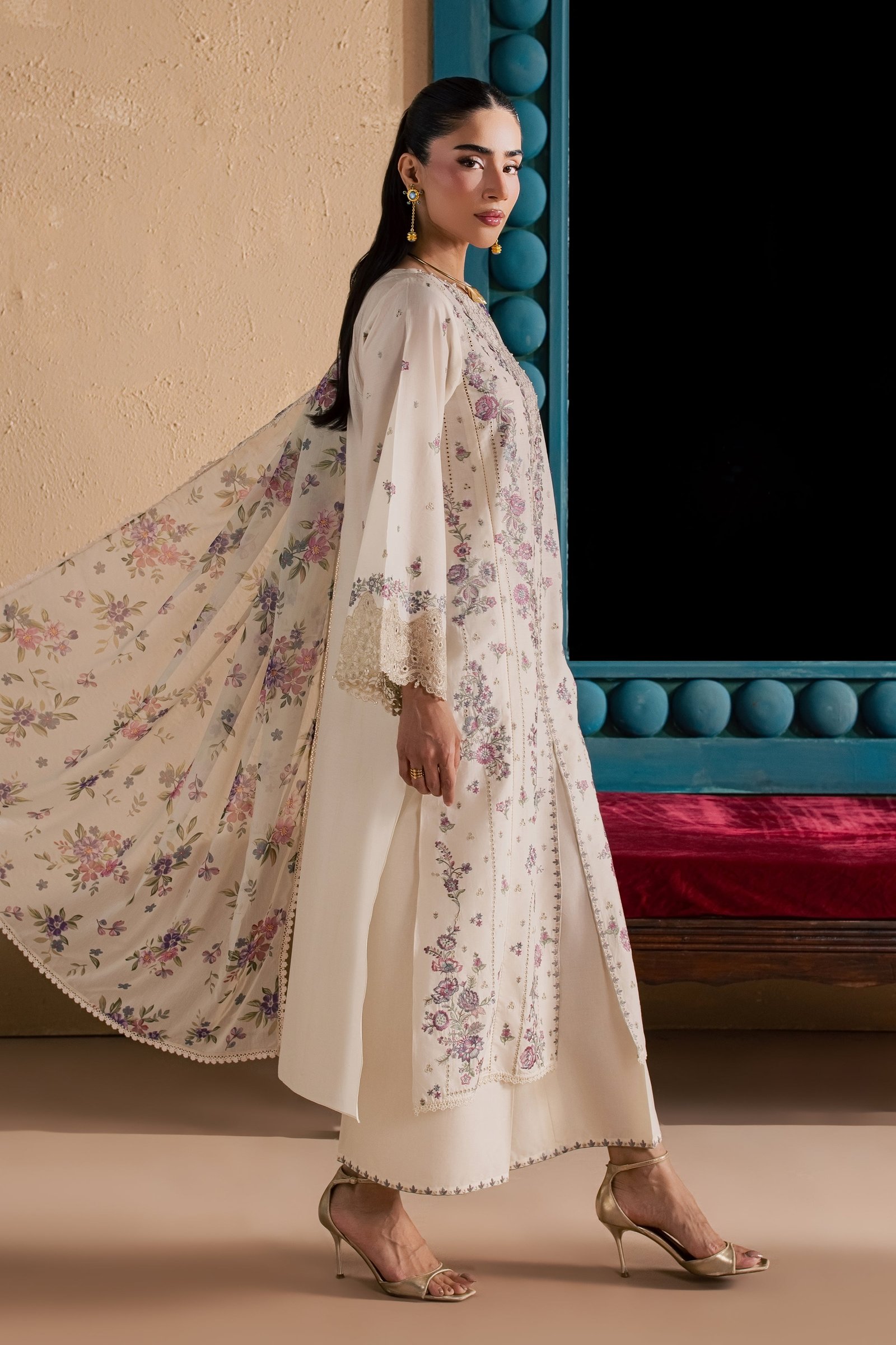 White Rainbow 3Pc - Luxury Embroidered Lawn BATIKSS26 BATIK XS / White Swan / Pima Lawn-S / White Swan / Pima Lawn-M / White Swan / Pima Lawn-L / White Swan / Pima Lawn-XL / White Swan / Pima Lawn