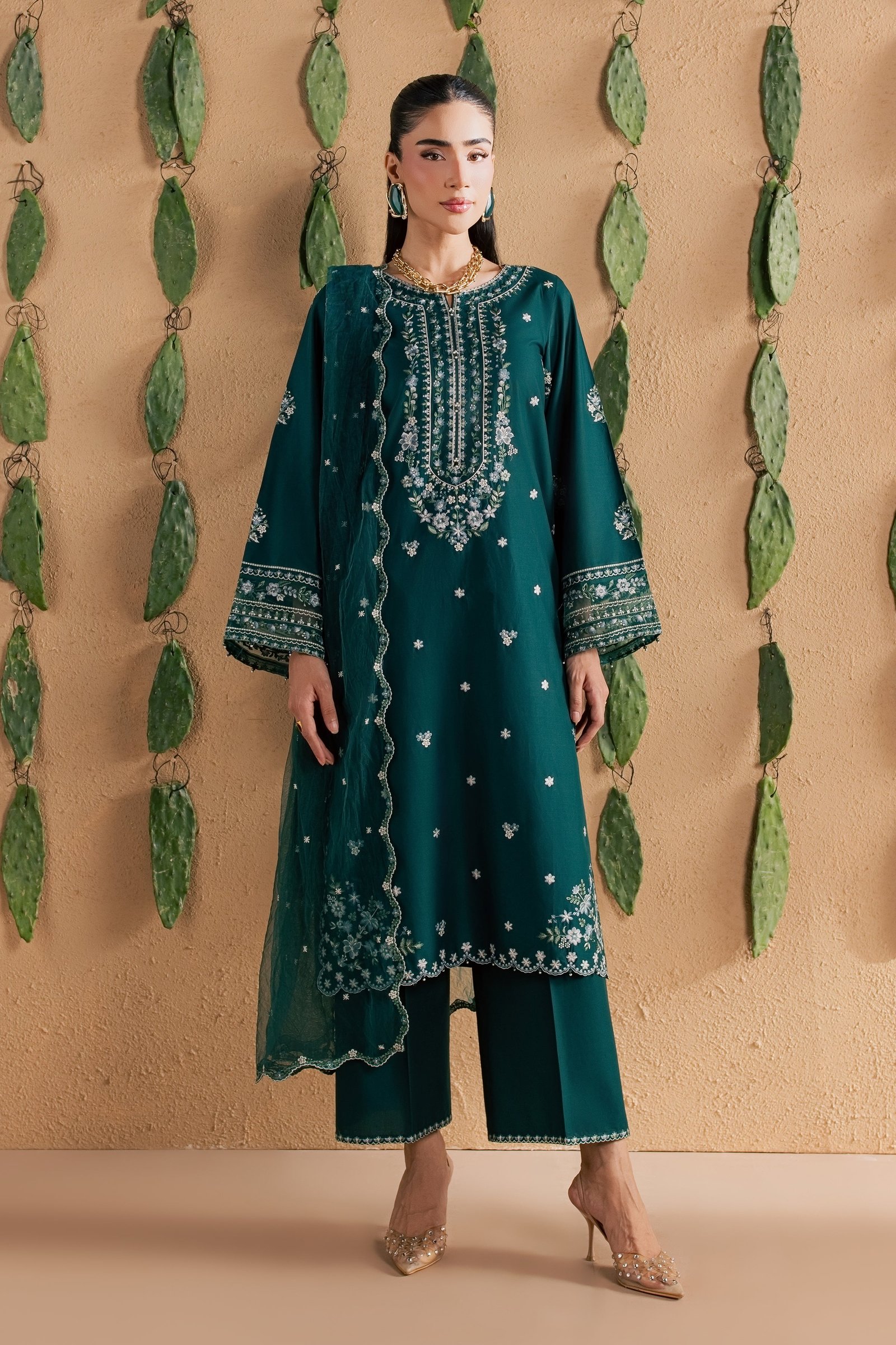 Zamarud 3Pc - Luxury Embroidered Lawn BATIKSS26 BATIK XS / Zinc Green / Pima Lawn-S / Zinc Green / Pima Lawn-M / Zinc Green / Pima Lawn-L / Zinc Green / Pima Lawn-XL / Zinc Green / Pima Lawn