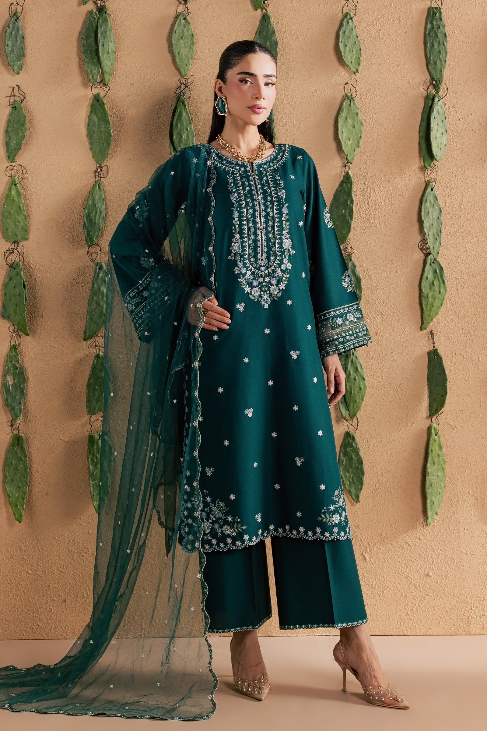 Zamarud 3Pc - Luxury Embroidered Lawn BATIKSS26 BATIK XS / Zinc Green / Pima Lawn-S / Zinc Green / Pima Lawn-M / Zinc Green / Pima Lawn-L / Zinc Green / Pima Lawn-XL / Zinc Green / Pima Lawn